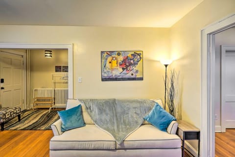 Charming Albany Retreat about 3 Mi to Downtown! House in Albany