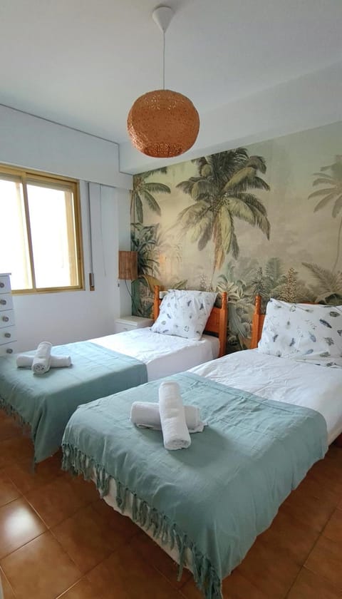 Bed, Photo of the whole room, Bedroom, Sea view, towels, wardrobe, air conditioner