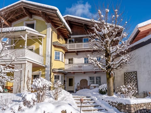 Property building, Winter