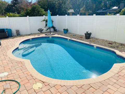 Gulfport 5-5 Pool Free Wi-Fi Parking House House in Gulfport