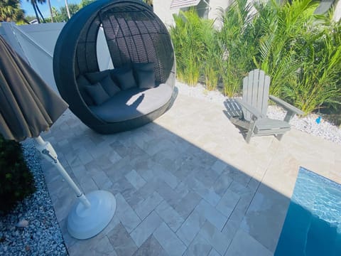 Pass-A-Grille Key West Style Main House Pool BBQ House in Tierra Verde