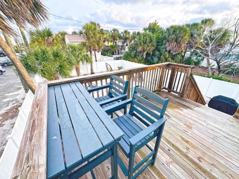 Pass-A-Grille St Pete Beach 3-2 WiFi Parking House in Tierra Verde