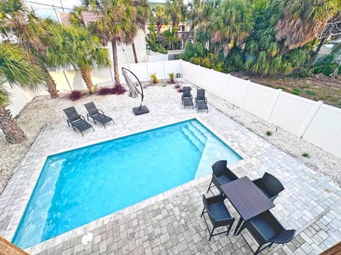 Pass-A-Grille St Pete Beach 3-2 WiFi Parking House in Tierra Verde