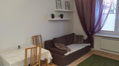 Bed, Living room, Seating area