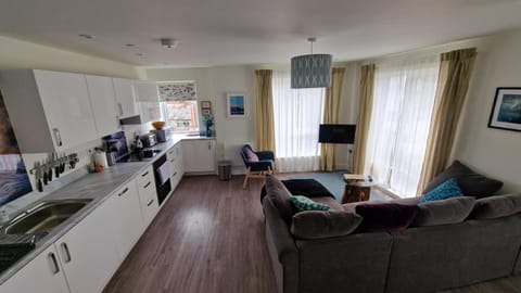 Number 15 Luxurious Two Bedroom Apartment Apartment in Exmouth