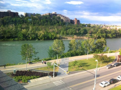 Balcony/Terrace, River view