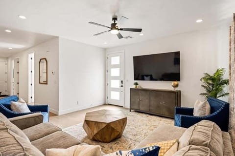 Almost Heaven townhouse House in St George