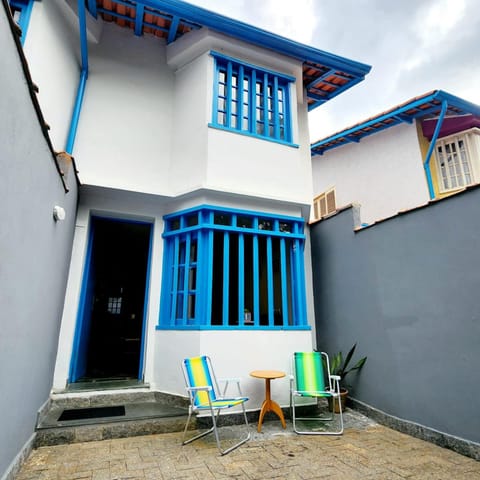 Facade/entrance, Inner courtyard view