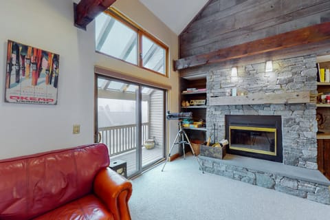 Sachem Slopeside - Okemo Trailside 21B Apartment in Mount Holly