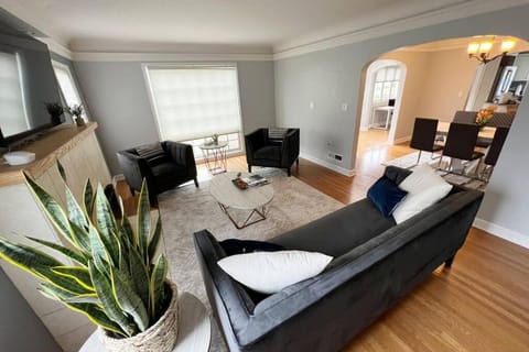 Cozy Home for Family & Friends Gathering House in Beaverton