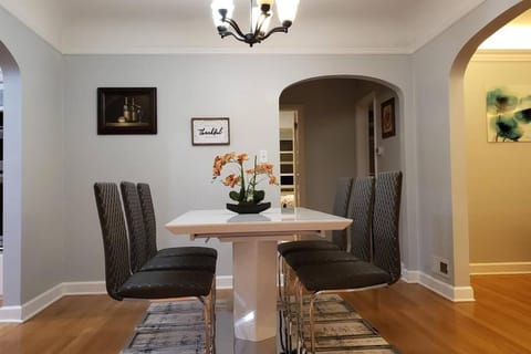 Cozy Home for Family & Friends Gathering House in Beaverton