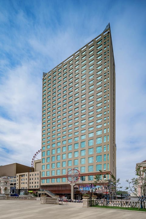 Property building, City view