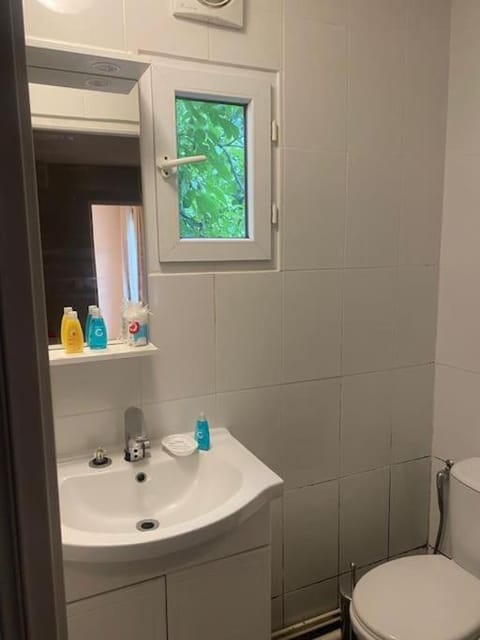 Puteaux : Appartement spacieux pour 5 personnes Apartment in Puteaux