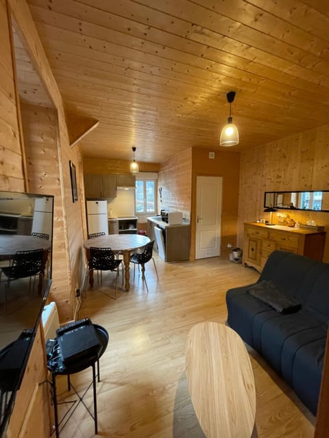 TV and multimedia, Seating area