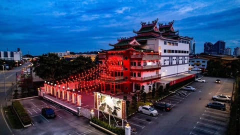 Property building, Bird's eye view, City view, Location, Parking