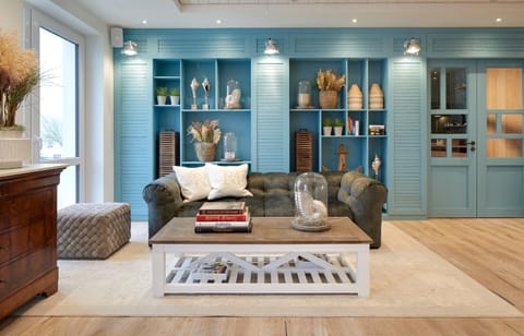 Lobby or reception, Internal: Not applicable to any particular room