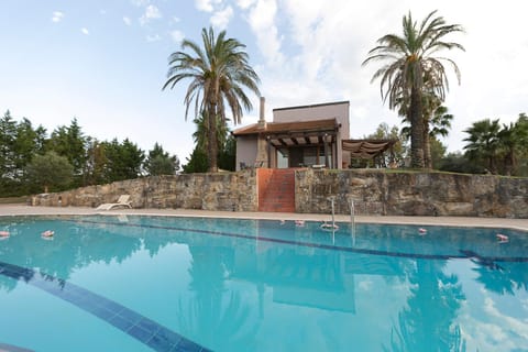 Property building, Pool view, Swimming pool, Swimming pool
