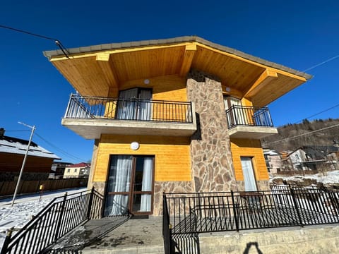 Property building, Day, View (from property/room), Balcony/Terrace, Mountain view
