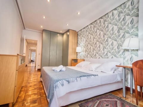 Bed, Photo of the whole room, Bedroom, towels, wardrobe