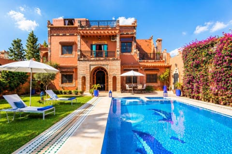 Spring, Garden, Garden view, Pool view, Swimming pool, sunbed