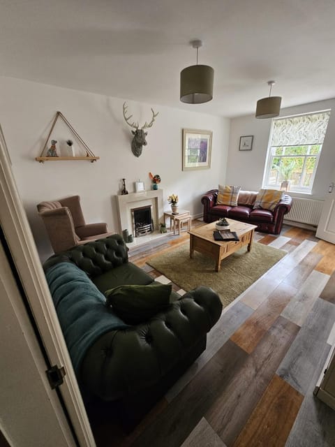 Sleeps 8 Matlock/ Matlock Bath Pet Friendly House in Matlock
