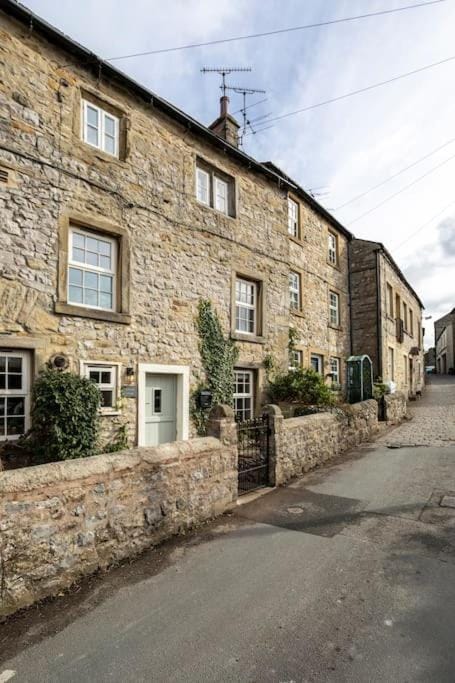 Primrose Cottage with Log Burner (Dog Friendly) House in Giggleswick