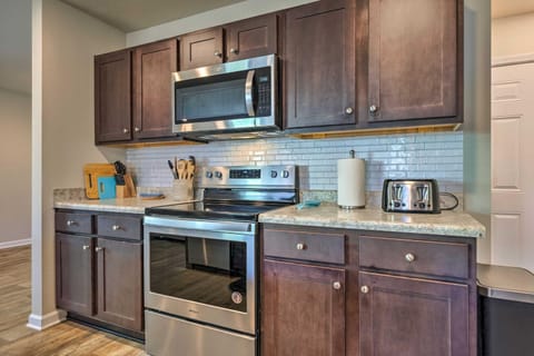 Camden Ocean Springs House Near Beaches! House in Harrison County