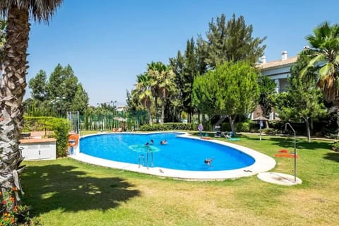 Garden, Swimming pool, Swimming pool