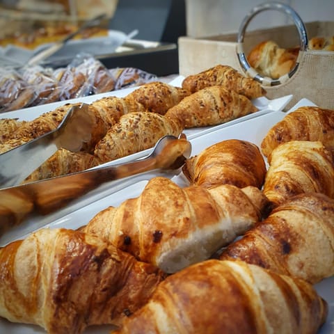 Royal Nayef Hotel in Portonovo