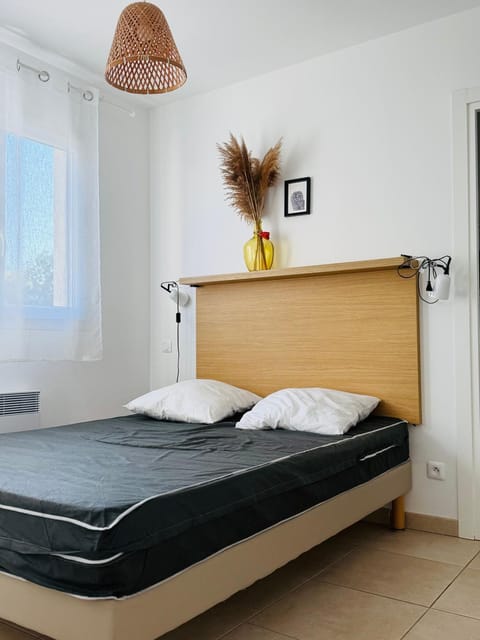 Corse - Bord de mer, Appartement neuf avec Piscine Chauffée Apartment in Linguizzetta