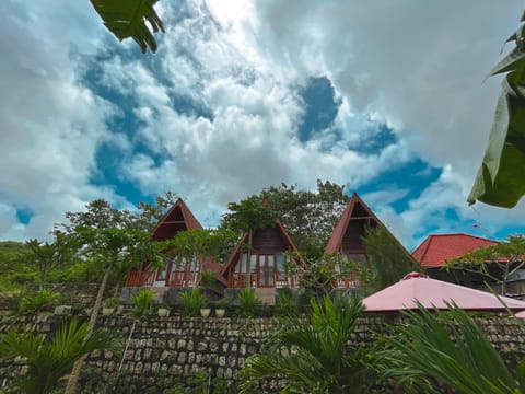 dbelish village & resto Nature lodge in Nusapenida
