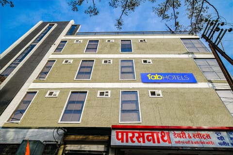 Property building, Facade/entrance