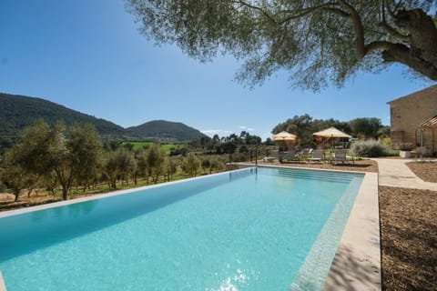 Natural landscape, Mountain view, Swimming pool