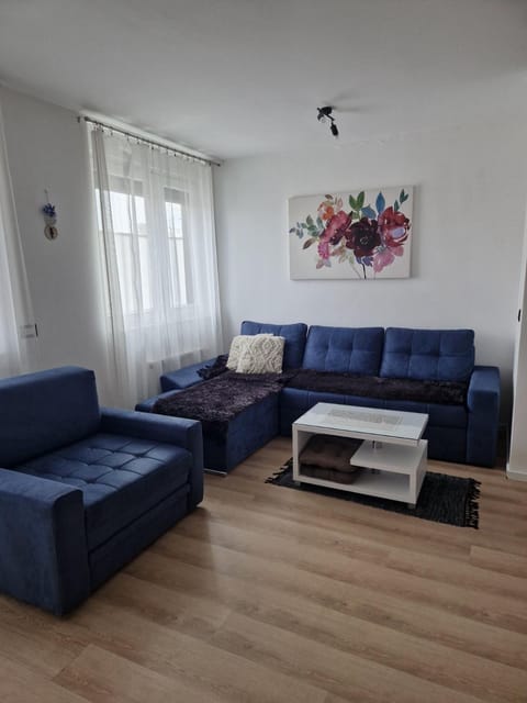 Apartment GEA 7 sa parking mestom Apartment in Novi Sad