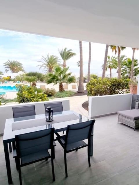 Balcony/Terrace, Pool view