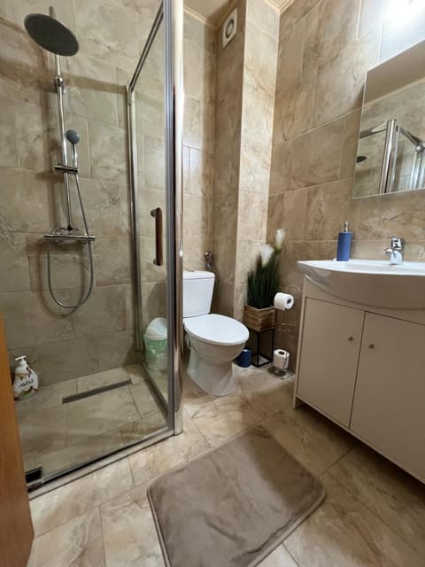 PENSIUNEA UNO Bed and Breakfast in Timisoara