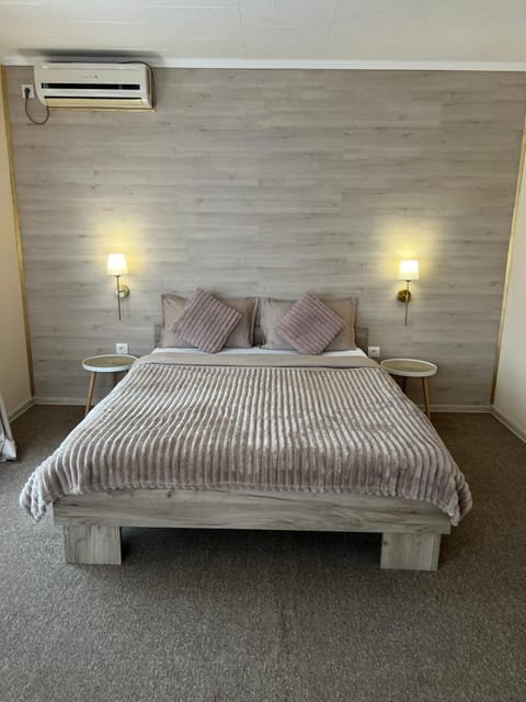 PENSIUNEA UNO Bed and Breakfast in Timisoara