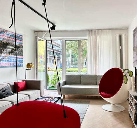 View (from property/room), Balcony/Terrace, Living room, Decorative detail