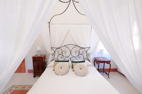 L'alba in Lucca with AC Apartment in Capannori