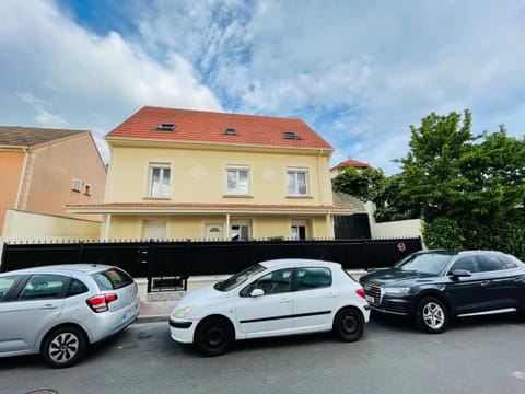 Property building, Location, Parking
