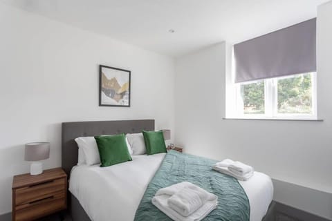 Modern 1 Bedroom Apartment Leeds Apartment in Leeds