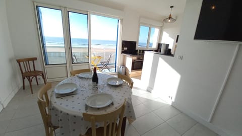 Dining area, Sea view
