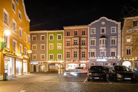 Property building, Night, Neighbourhood, City view, Street view, Parking