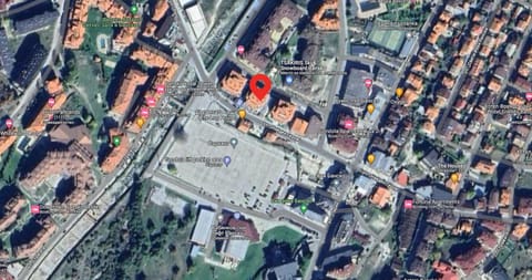 Neighbourhood, Bird's eye view, Location