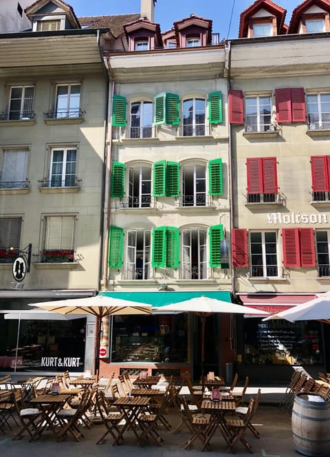 Property building, Day