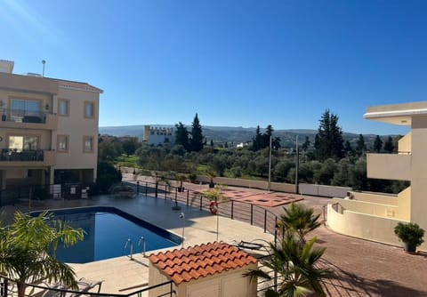 Property building, Balcony/Terrace, Swimming pool