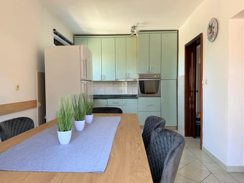 Apartman Natty Apartment in Murter