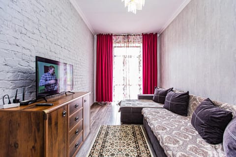 Communal lounge/ TV room, TV and multimedia, Living room, Photo of the whole room, Seating area