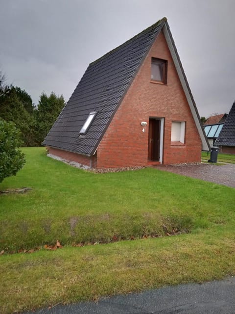 Property building, Garden, Garden view