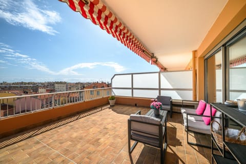 'L'Alicante proche' gare, terrasse, vue mer Apartment in Menton